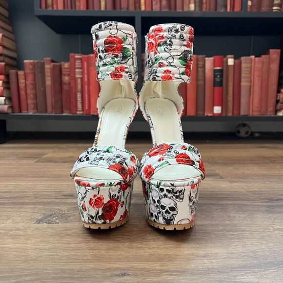 Ami Clubwear RARE Skull and Red Roses Platform Heels Sz 7 - Picture 8 of 15